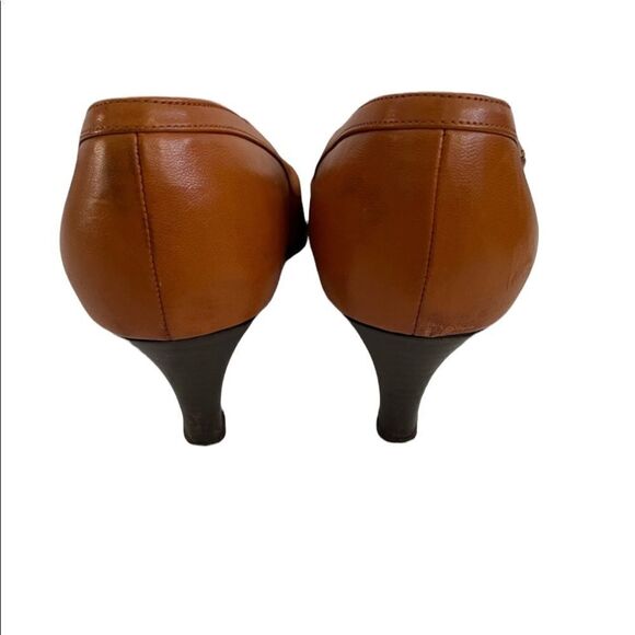 Ferragamo ~ caramel colored pumps ~ size 9 ~ see photos for imperfections - Picture 9 of 9